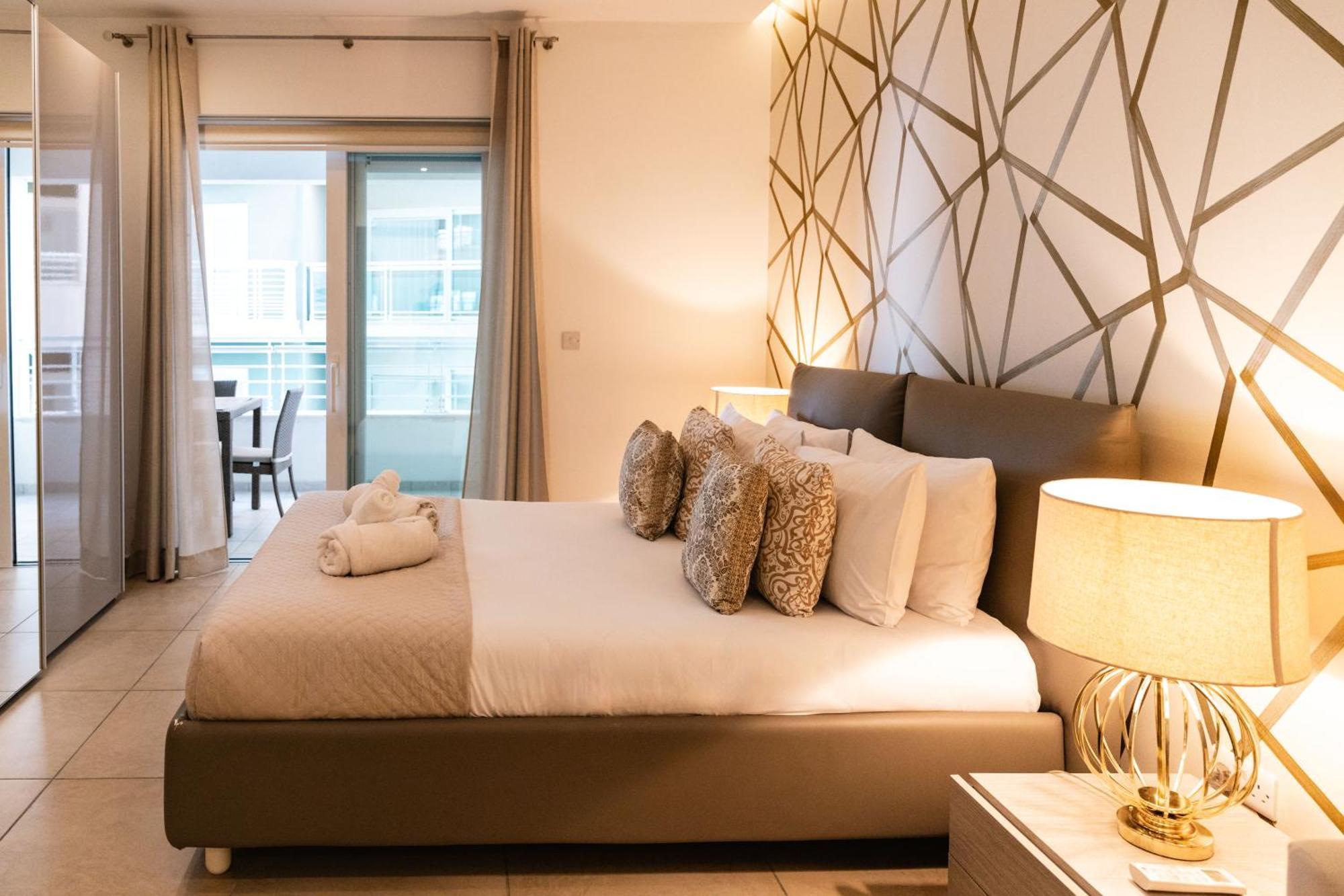 Luxury Seafront 3Br With Pool By Arcobnb Sliema Exterior foto